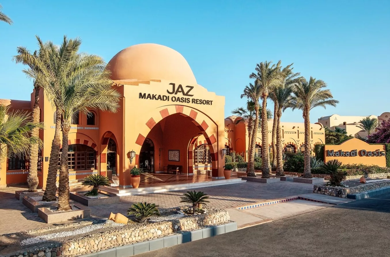 Day 1 : Arrival in Hurghada